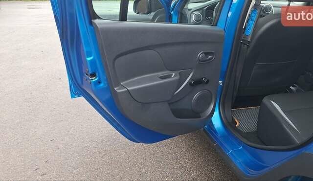 Синій Дачія Sandero StepWay, об'ємом двигуна 1.5 л та пробігом 198 тис. км за 8900 $, фото 62 на Automoto.ua