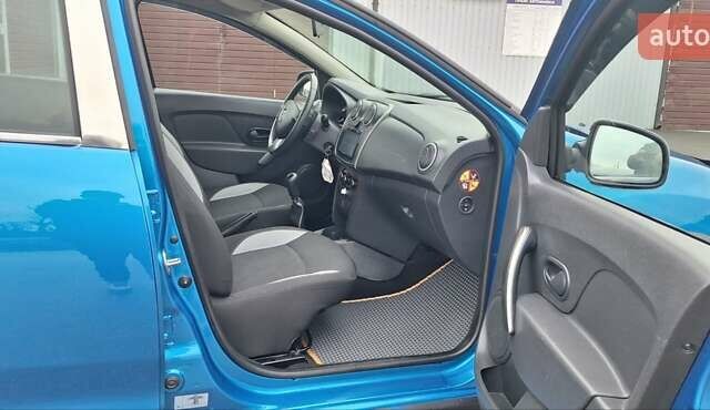 Синій Дачія Sandero StepWay, об'ємом двигуна 1.5 л та пробігом 198 тис. км за 8900 $, фото 78 на Automoto.ua