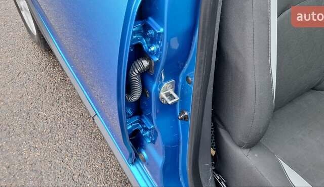 Синій Дачія Sandero StepWay, об'ємом двигуна 1.5 л та пробігом 198 тис. км за 8900 $, фото 76 на Automoto.ua