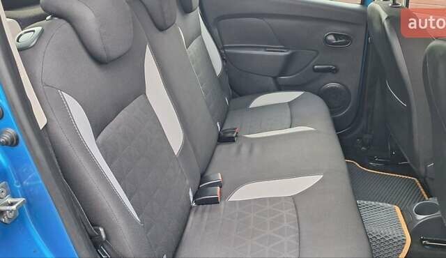 Синій Дачія Sandero StepWay, об'ємом двигуна 1.5 л та пробігом 198 тис. км за 8900 $, фото 81 на Automoto.ua