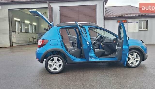 Синій Дачія Sandero StepWay, об'ємом двигуна 1.5 л та пробігом 198 тис. км за 8900 $, фото 102 на Automoto.ua