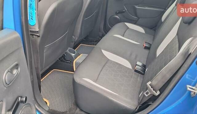 Синій Дачія Sandero StepWay, об'ємом двигуна 1.5 л та пробігом 198 тис. км за 8900 $, фото 67 на Automoto.ua