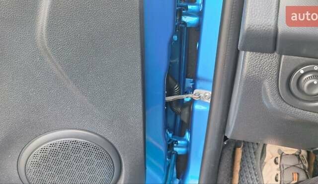 Синій Дачія Sandero StepWay, об'ємом двигуна 1.5 л та пробігом 198 тис. км за 8900 $, фото 125 на Automoto.ua