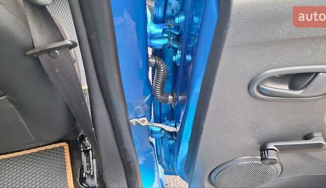 Синій Дачія Sandero StepWay, об'ємом двигуна 1.5 л та пробігом 198 тис. км за 8900 $, фото 85 на Automoto.ua