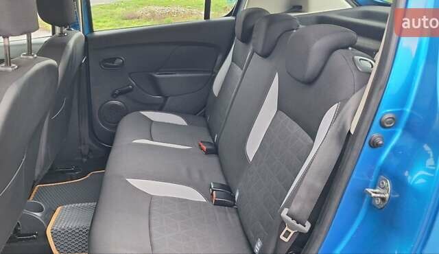 Синій Дачія Sandero StepWay, об'ємом двигуна 1.5 л та пробігом 198 тис. км за 8900 $, фото 60 на Automoto.ua