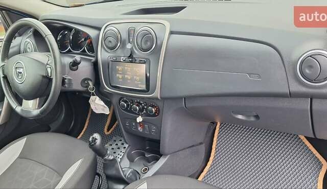 Синій Дачія Sandero StepWay, об'ємом двигуна 1.5 л та пробігом 198 тис. км за 8900 $, фото 68 на Automoto.ua