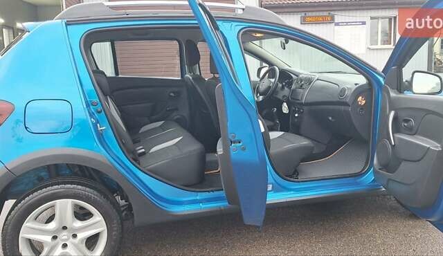 Синій Дачія Sandero StepWay, об'ємом двигуна 1.5 л та пробігом 198 тис. км за 8900 $, фото 11 на Automoto.ua