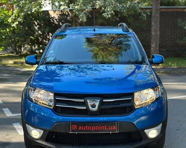 Дачия Sandero StepWay 2016 в Буче на Automoto.ua Синий Дачия Sandero StepWay, объемом двигателя 0 л и пробегом 91 тыс. км за 7700 $, фото 1 на Automoto.ua