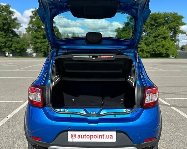 Синий Дачия Sandero StepWay, объемом двигателя 0 л и пробегом 91 тыс. км за 8300 $, фото 12 на Automoto.ua