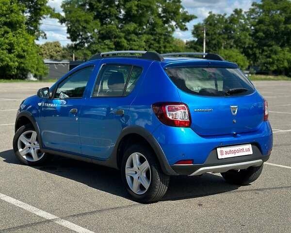 Синий Дачия Sandero StepWay, объемом двигателя 0 л и пробегом 91 тыс. км за 8300 $, фото 8 на Automoto.ua
