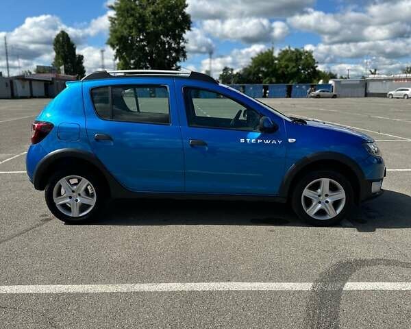 Синий Дачия Sandero StepWay, объемом двигателя 0 л и пробегом 91 тыс. км за 8300 $, фото 4 на Automoto.ua