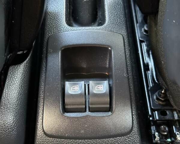 Дачия Sandero StepWay 2016 в Буче на Automoto.ua Синий Дачия Sandero StepWay, объемом двигателя 0 л и пробегом 91 тыс. км за 7700 $, фото 21 на Automoto.ua