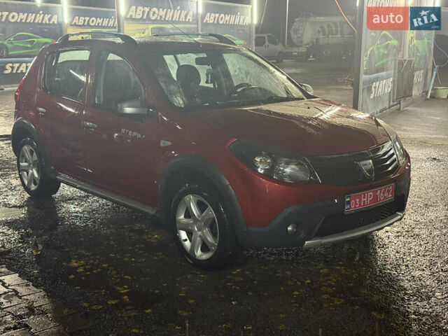 Дачия Sandero StepWay 2010 в Луцке на Automoto.ua Оранжевый Дачия Sandero StepWay, объемом двигателя 1.6 л и пробегом 181 тыс. км за 6290 $, фото 1 на Automoto.ua