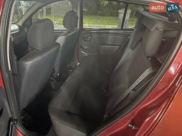 Дачия Sandero StepWay 2010 в Луцке на Automoto.ua Оранжевый Дачия Sandero StepWay, объемом двигателя 1.6 л и пробегом 181 тыс. км за 6290 $, фото 7 на Automoto.ua