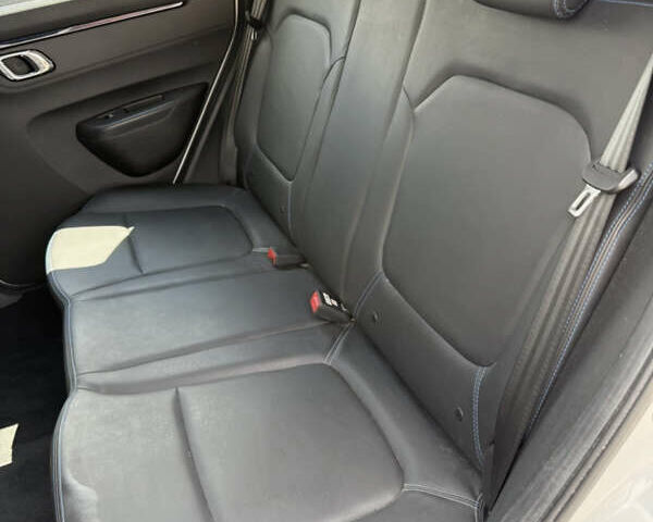 Белый Дачия Spring, объемом двигателя 0 л и пробегом 11 тыс. км за 8550 $, фото 39 на Automoto.ua