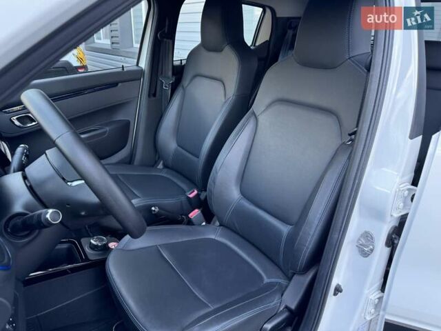 Белый Дачия Spring, объемом двигателя 0 л и пробегом 3 тыс. км за 11000 $, фото 7 на Automoto.ua