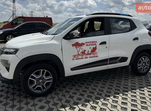 Белый Дачия Spring, объемом двигателя 0 л и пробегом 11 тыс. км за 8550 $, фото 9 на Automoto.ua