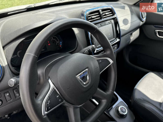 Белый Дачия Spring, объемом двигателя 0 л и пробегом 11 тыс. км за 8550 $, фото 31 на Automoto.ua