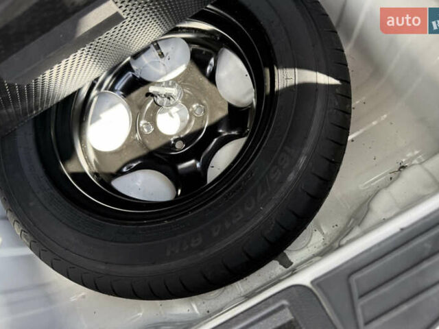 Белый Дачия Spring, объемом двигателя 0 л и пробегом 11 тыс. км за 8550 $, фото 21 на Automoto.ua