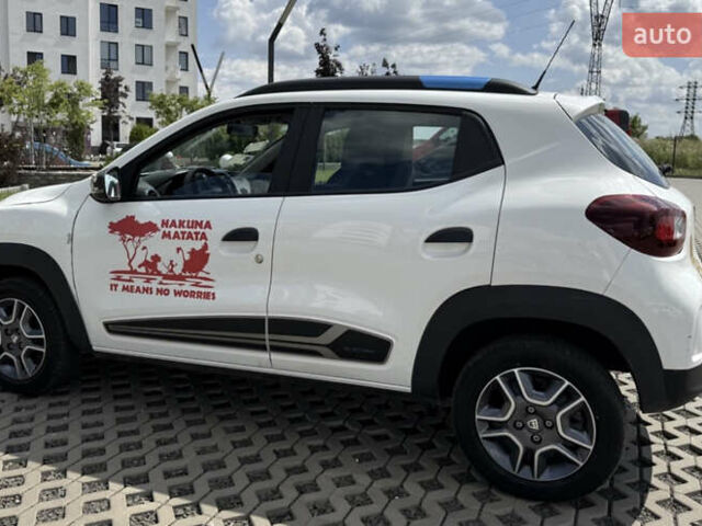 Белый Дачия Spring, объемом двигателя 0 л и пробегом 11 тыс. км за 8550 $, фото 8 на Automoto.ua