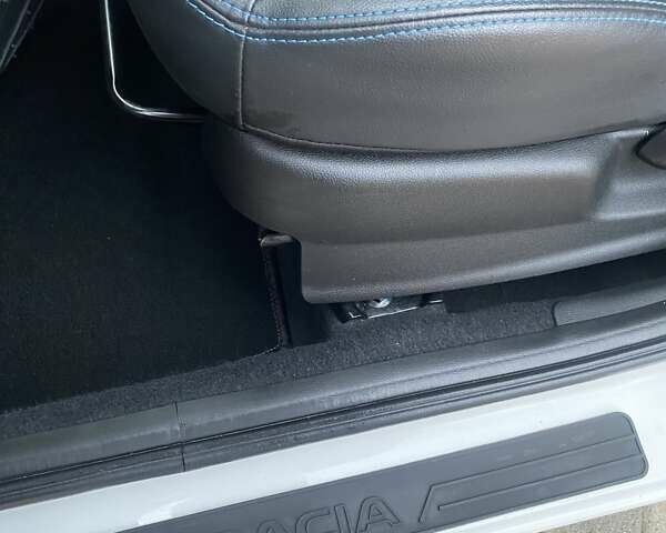 Білий Дачія Spring, об'ємом двигуна 0 л та пробігом 27 тис. км за 8900 $, фото 46 на Automoto.ua