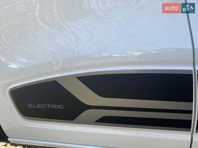 Білий Дачія Spring, об'ємом двигуна 0 л та пробігом 27 тис. км за 8900 $, фото 77 на Automoto.ua