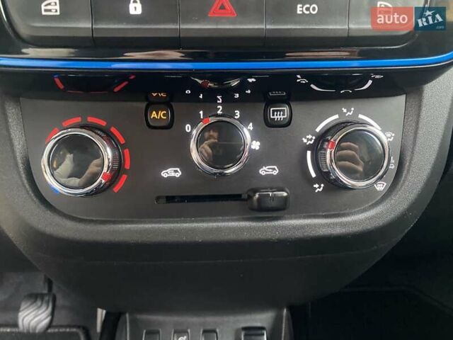 Білий Дачія Spring, об'ємом двигуна 0 л та пробігом 27 тис. км за 8900 $, фото 31 на Automoto.ua