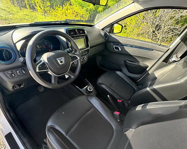 Белый Дачия Spring, объемом двигателя 0 л и пробегом 14 тыс. км за 9300 $, фото 4 на Automoto.ua