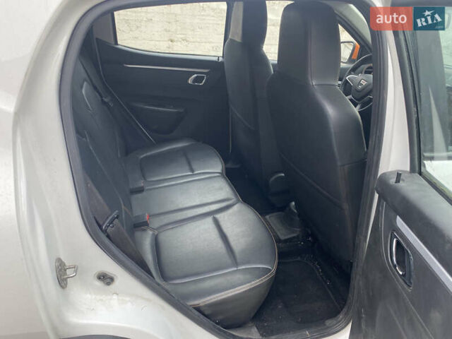 Білий Дачія Spring, об'ємом двигуна 0 л та пробігом 80 тис. км за 8700 $, фото 13 на Automoto.ua