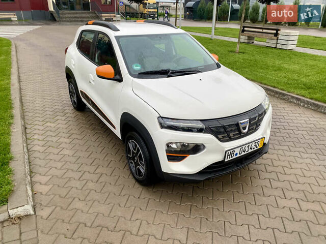 Белый Дачия Spring, объемом двигателя 0 л и пробегом 39 тыс. км за 9800 $, фото 8 на Automoto.ua