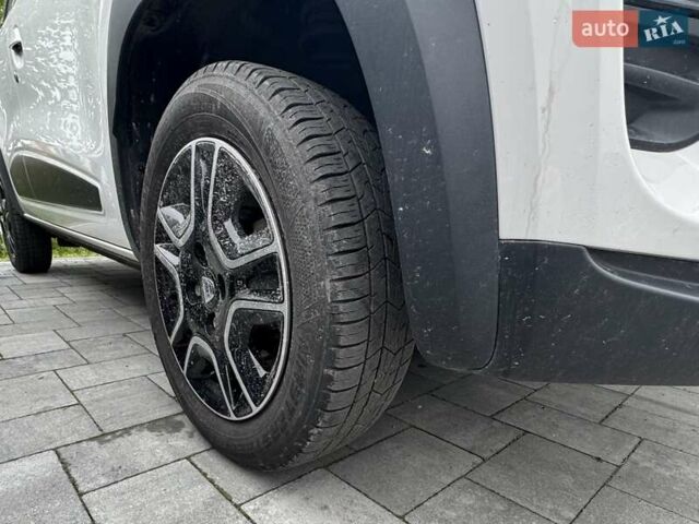 Белый Дачия Spring, объемом двигателя 0 л и пробегом 74 тыс. км за 9500 $, фото 17 на Automoto.ua