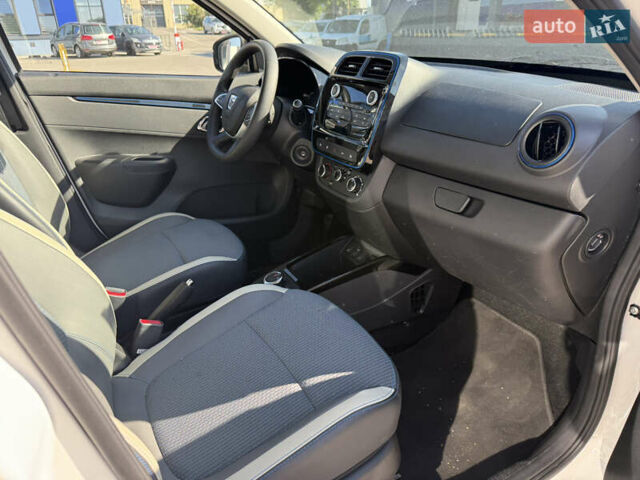 Білий Дачія Spring, об'ємом двигуна 0 л та пробігом 31 тис. км за 8550 $, фото 33 на Automoto.ua