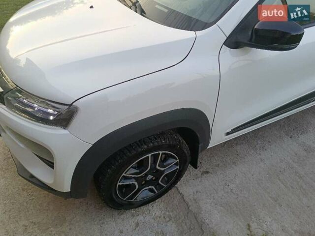Белый Дачия Spring, объемом двигателя 0 л и пробегом 41 тыс. км за 9800 $, фото 22 на Automoto.ua