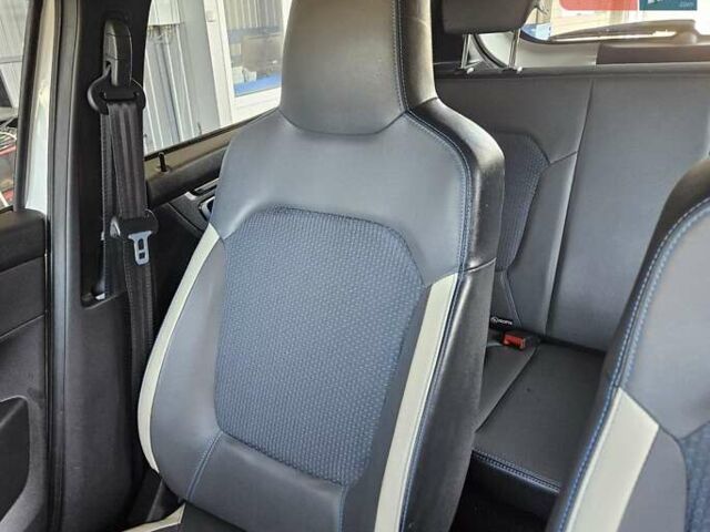 Білий Дачія Spring, об'ємом двигуна 0 л та пробігом 32 тис. км за 9800 $, фото 13 на Automoto.ua