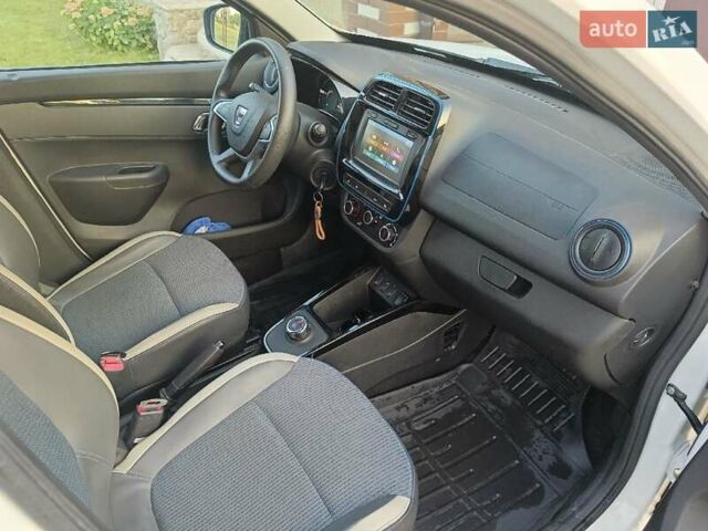 Белый Дачия Spring, объемом двигателя 0 л и пробегом 41 тыс. км за 9800 $, фото 16 на Automoto.ua