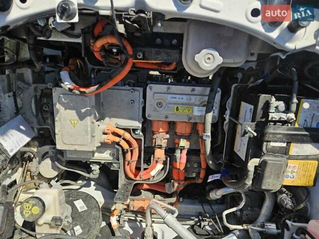 Белый Дачия Spring, объемом двигателя 0 л и пробегом 32 тыс. км за 9800 $, фото 36 на Automoto.ua