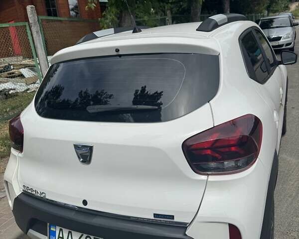 Белый Дачия Spring, объемом двигателя 0 л и пробегом 27 тыс. км за 9500 $, фото 8 на Automoto.ua