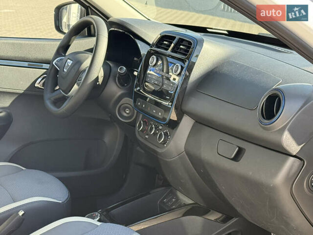 Білий Дачія Spring, об'ємом двигуна 0 л та пробігом 31 тис. км за 8550 $, фото 36 на Automoto.ua