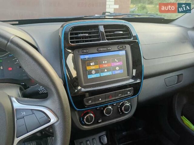 Белый Дачия Spring, объемом двигателя 0 л и пробегом 41 тыс. км за 9800 $, фото 29 на Automoto.ua