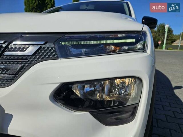 Белый Дачия Spring, объемом двигателя 0 л и пробегом 32 тыс. км за 9800 $, фото 19 на Automoto.ua