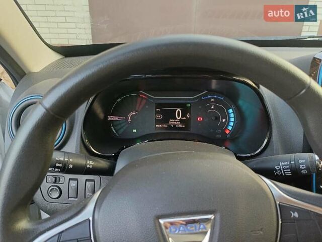 Белый Дачия Spring, объемом двигателя 0 л и пробегом 41 тыс. км за 9800 $, фото 25 на Automoto.ua
