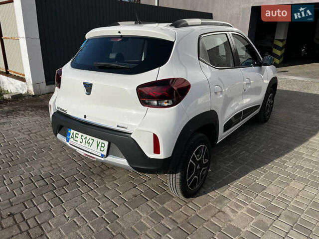 Белый Дачия Spring, объемом двигателя 0 л и пробегом 35 тыс. км за 9500 $, фото 4 на Automoto.ua