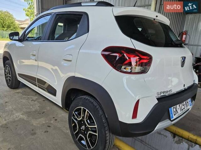 Белый Дачия Spring, объемом двигателя 0 л и пробегом 32 тыс. км за 9800 $, фото 3 на Automoto.ua