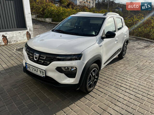 Белый Дачия Spring, объемом двигателя 0 л и пробегом 35 тыс. км за 9500 $, фото 1 на Automoto.ua