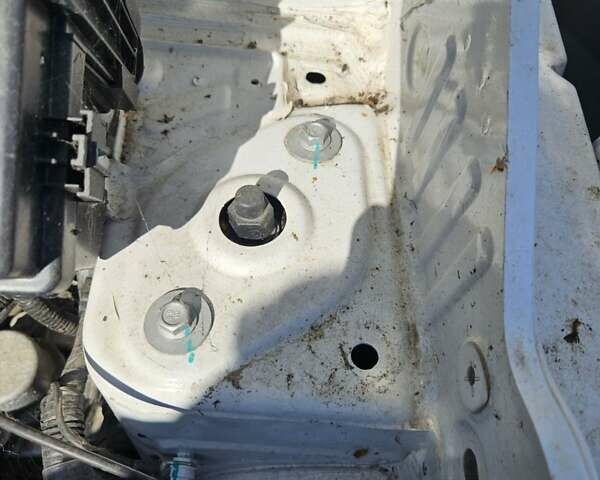 Белый Дачия Spring, объемом двигателя 0 л и пробегом 32 тыс. км за 9800 $, фото 26 на Automoto.ua