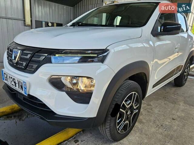 Белый Дачия Spring, объемом двигателя 0 л и пробегом 32 тыс. км за 9800 $, фото 1 на Automoto.ua