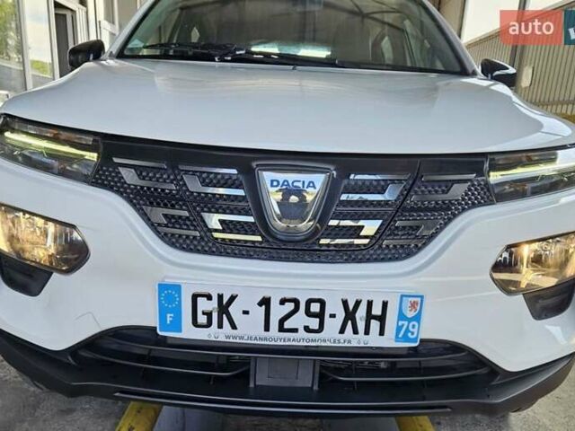 Белый Дачия Spring, объемом двигателя 0 л и пробегом 32 тыс. км за 9800 $, фото 4 на Automoto.ua