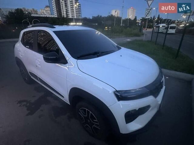 Белый Дачия Spring, объемом двигателя 0 л и пробегом 27 тыс. км за 9500 $, фото 1 на Automoto.ua