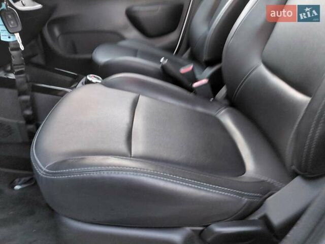 Білий Дачія Spring, об'ємом двигуна 0 л та пробігом 40 тис. км за 9450 $, фото 55 на Automoto.ua