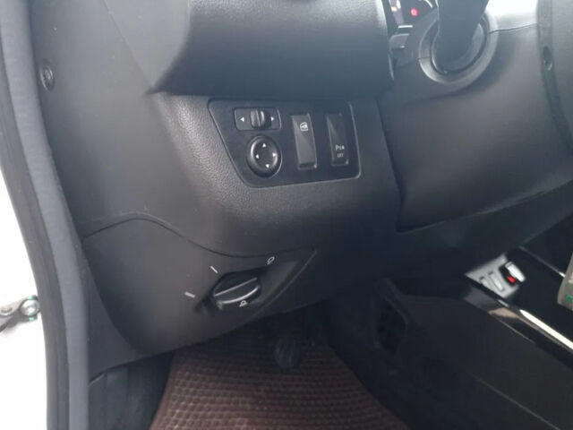 Белый Дачия Spring, объемом двигателя 0 л и пробегом 14 тыс. км за 9500 $, фото 2 на Automoto.ua